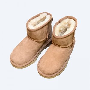 5854澳洲羊皮毛一体儿童雪地靴冬季保暖户外防滑防水中筒隆丰出品批发